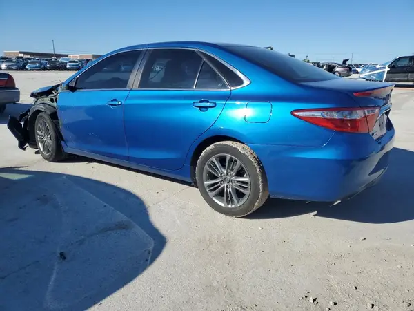 4T1BF1FK3HU621853 2017 TOYOTA CAMRY - Image 2
