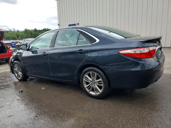 4T1BF1FK3HU623781 2017 TOYOTA CAMRY - Image 2
