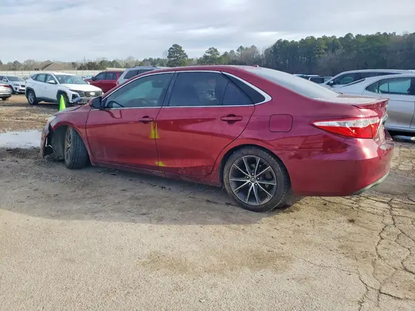 4T1BF1FK3HU627250 2017 TOYOTA CAMRY - Image 2