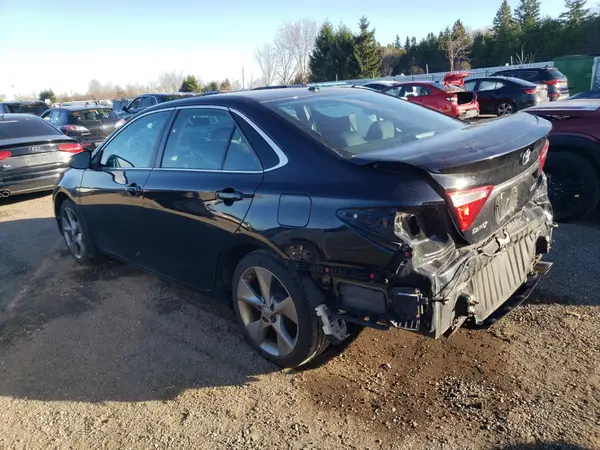 4T1BF1FK3HU627264 2017 TOYOTA CAMRY - Image 2
