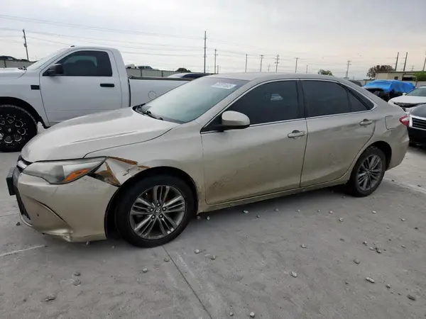 4T1BF1FK3HU630357 2017 TOYOTA CAMRY - Image 1