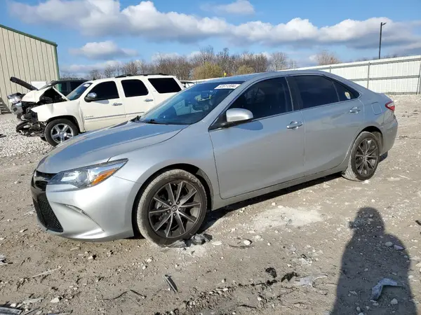 4T1BF1FK3HU633520 2017 TOYOTA CAMRY - Image 1