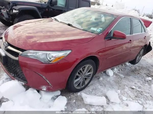 4T1BF1FK3HU634019 2017 TOYOTA CAMRY - Image 2