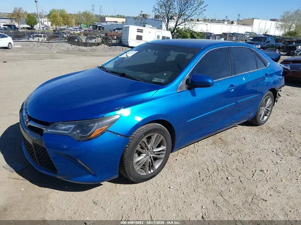 4T1BF1FK3HU634358 2017 TOYOTA CAMRY - Image 2