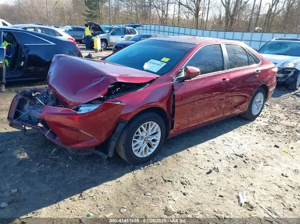 4T1BF1FK3HU634585 2017 TOYOTA CAMRY - Image 2