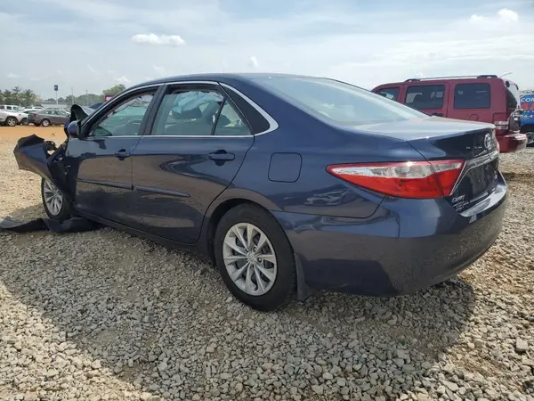 4T1BF1FK3HU637924 2017 TOYOTA CAMRY - Image 2