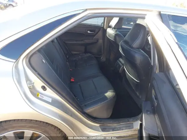 4T1BF1FK3HU643660 2017 TOYOTA CAMRY - Image 8