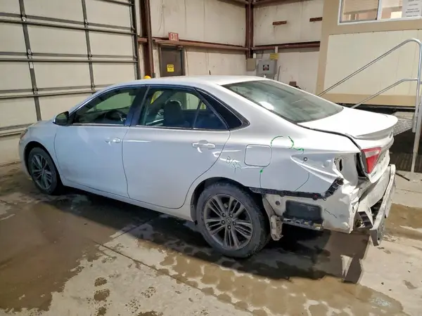 4T1BF1FK3HU644971 2017 TOYOTA CAMRY - Image 2