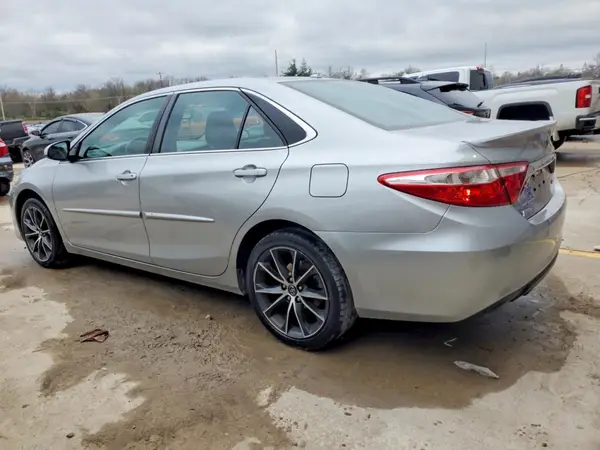 4T1BF1FK3HU647109 2017 TOYOTA CAMRY - Image 2