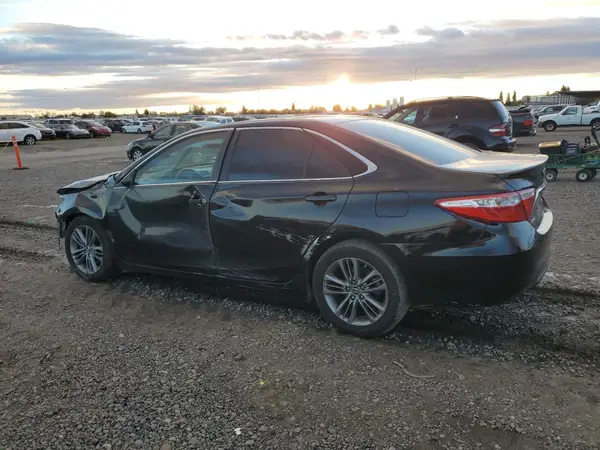 4T1BF1FK3HU647174 2017 TOYOTA CAMRY - Image 2