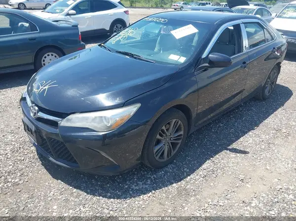 4T1BF1FK3HU652522 2017 TOYOTA CAMRY - Image 2
