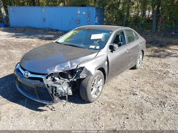 4T1BF1FK3HU657266 2017 TOYOTA CAMRY - Image 2