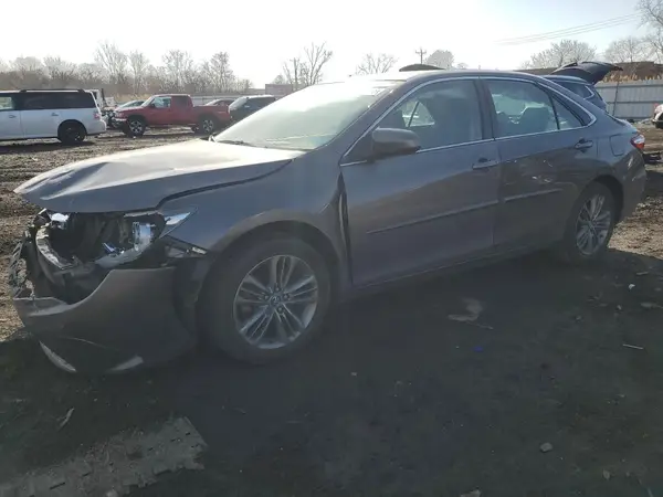 4T1BF1FK3HU659325 2017 TOYOTA CAMRY - Image 1