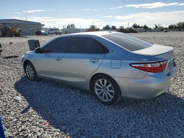 4T1BF1FK3HU660197 2017 TOYOTA CAMRY - Image 2