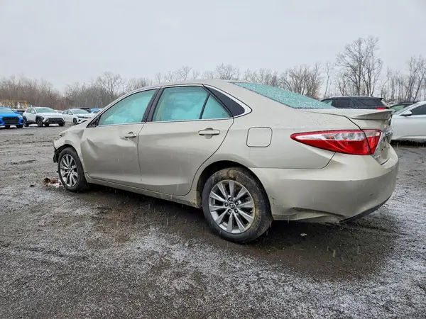 4T1BF1FK3HU660703 2017 TOYOTA CAMRY - Image 2
