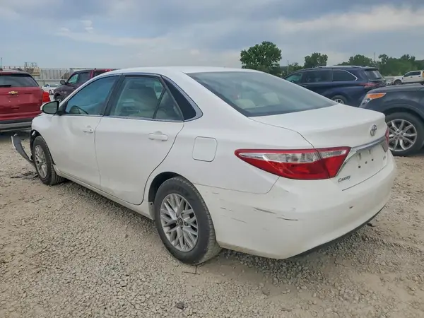 4T1BF1FK3HU666968 2017 TOYOTA CAMRY - Image 2
