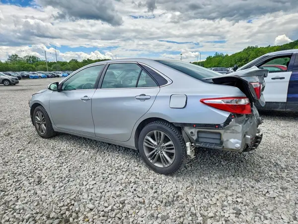 4T1BF1FK3HU679252 2017 TOYOTA CAMRY - Image 2