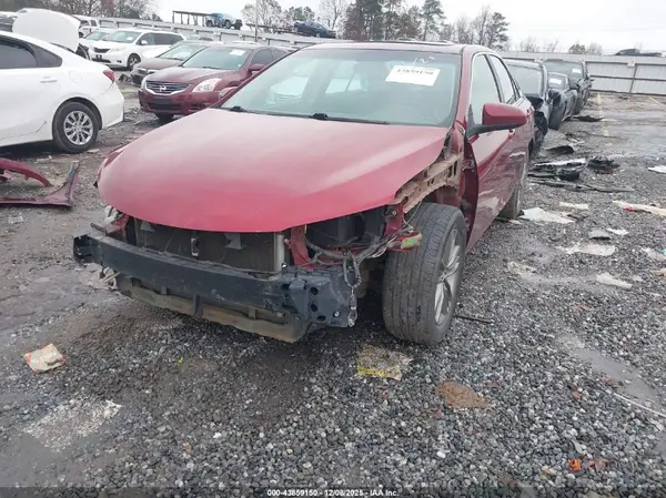 4T1BF1FK3HU679705 2017 TOYOTA CAMRY - Image 2