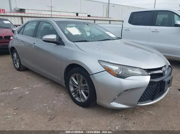 4T1BF1FK3HU681499 2017 TOYOTA CAMRY - Image 1