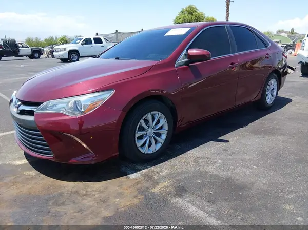 4T1BF1FK3HU683026 2017 TOYOTA CAMRY - Image 2