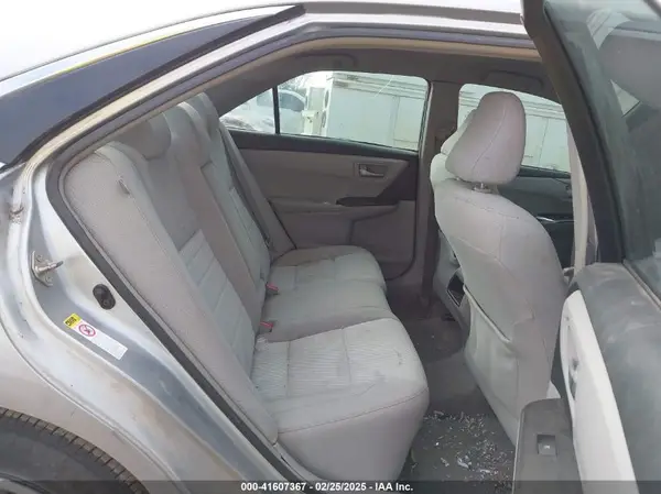 4T1BF1FK3HU688372 2017 TOYOTA CAMRY - Image 8