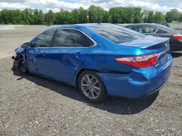 4T1BF1FK3HU690185 2017 TOYOTA CAMRY - Image 2