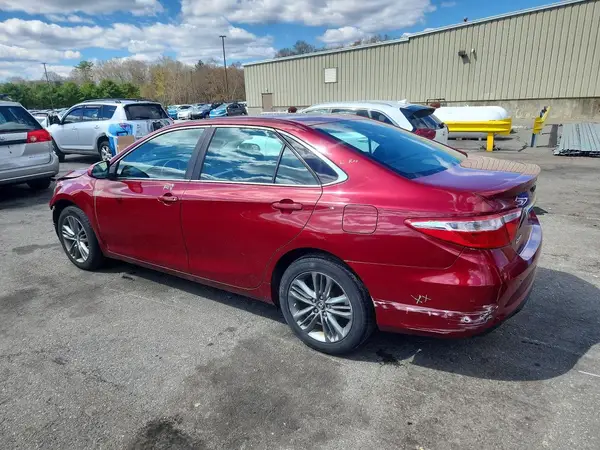 4T1BF1FK3HU693796 2017 TOYOTA CAMRY - Image 2
