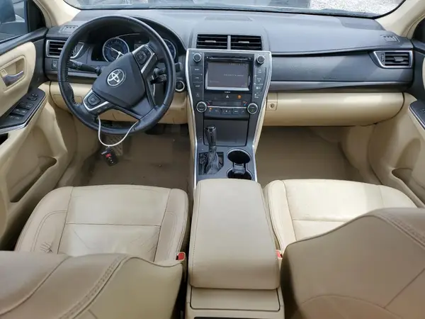 4T1BF1FK3HU693930 2017 TOYOTA CAMRY - Image 8