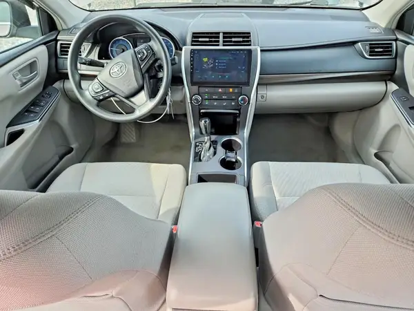 4T1BF1FK3HU695001 2017 TOYOTA CAMRY - Image 8
