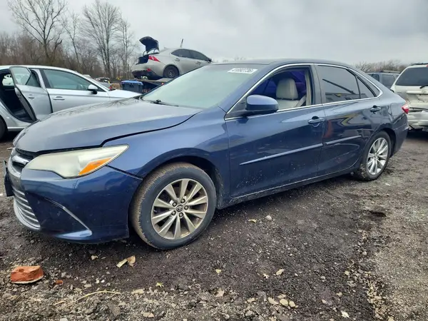 4T1BF1FK3HU697895 2017 TOYOTA CAMRY - Image 1