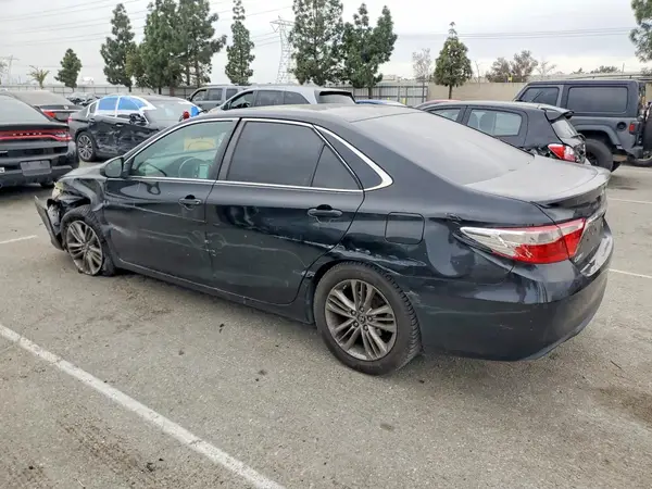 4T1BF1FK3HU700620 2017 TOYOTA CAMRY - Image 2