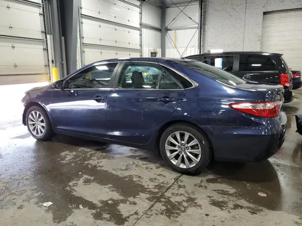 4T1BF1FK3HU701511 2017 TOYOTA CAMRY - Image 2