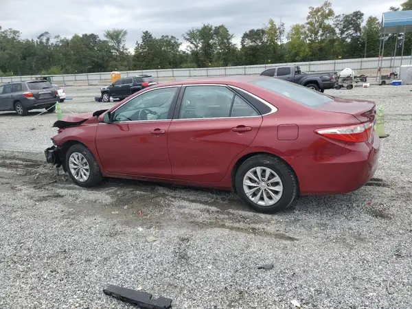 4T1BF1FK3HU702240 2017 TOYOTA CAMRY - Image 2