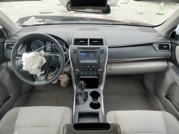 4T1BF1FK3HU702240 2017 TOYOTA CAMRY - Image 8