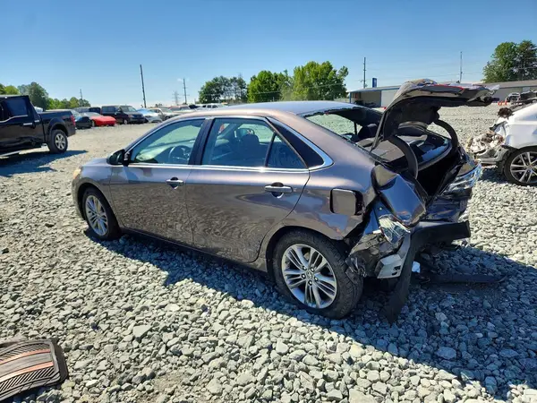 4T1BF1FK3HU702366 2017 TOYOTA CAMRY - Image 2