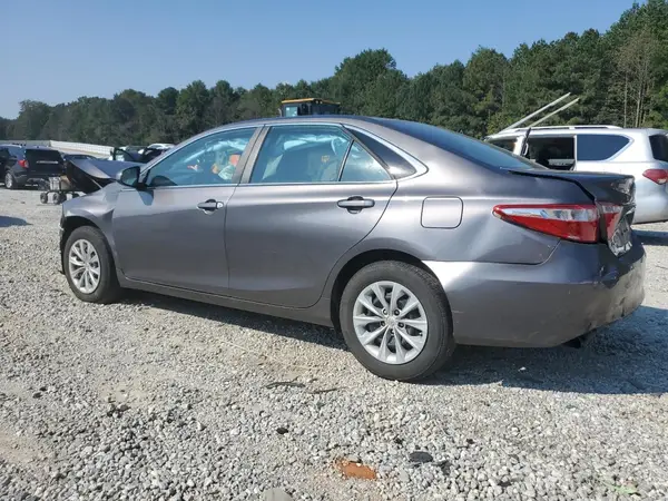 4T1BF1FK3HU703680 2017 TOYOTA CAMRY - Image 2