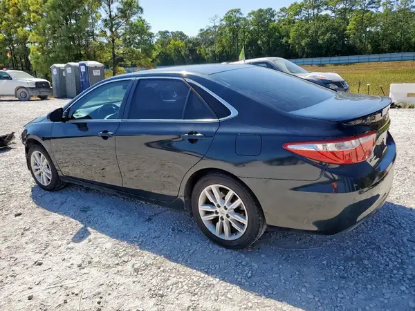 4T1BF1FK3HU706739 2017 TOYOTA CAMRY - Image 2