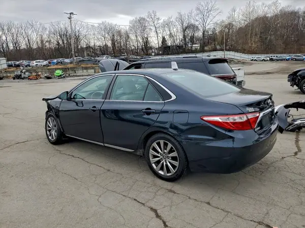 4T1BF1FK3HU710774 2017 TOYOTA CAMRY - Image 2
