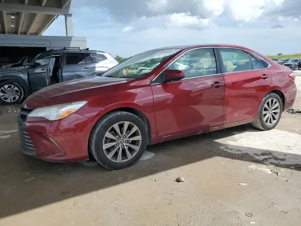 4T1BF1FK3HU713500 2017 TOYOTA CAMRY - Image 1
