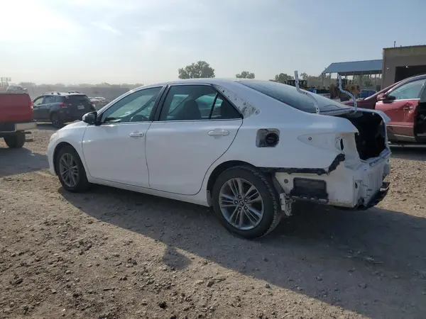 4T1BF1FK3HU713934 2017 TOYOTA CAMRY - Image 2