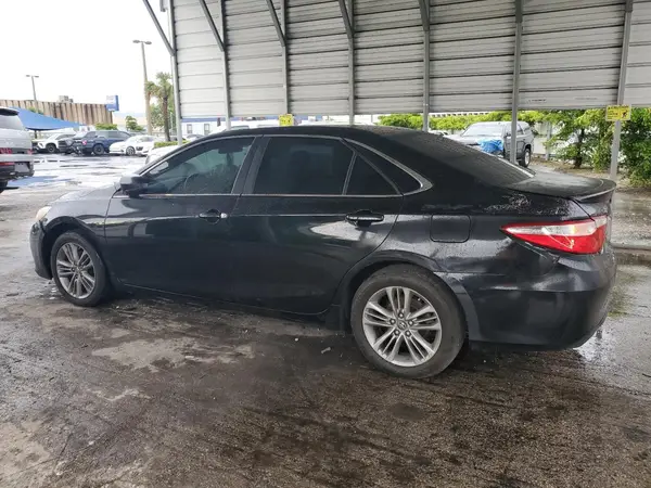 4T1BF1FK3HU714565 2017 TOYOTA CAMRY - Image 2