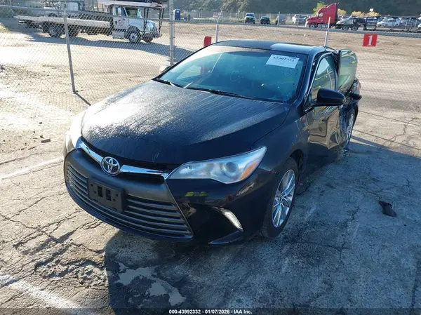 4T1BF1FK3HU716834 2017 TOYOTA CAMRY - Image 2