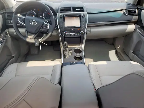 4T1BF1FK3HU716901 2017 TOYOTA CAMRY - Image 8