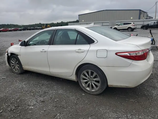 4T1BF1FK3HU722018 2017 TOYOTA CAMRY - Image 2