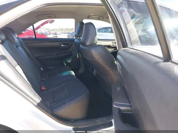 4T1BF1FK3HU722505 2017 TOYOTA CAMRY - Image 8