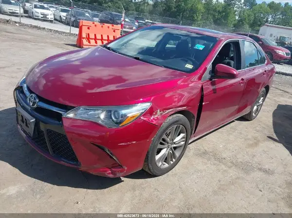 4T1BF1FK3HU723010 2017 TOYOTA CAMRY - Image 2