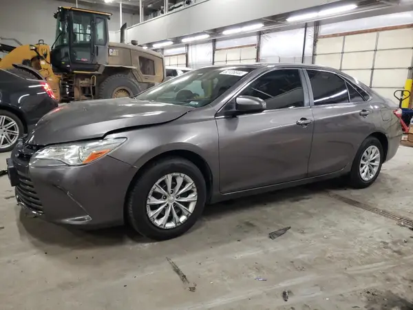 4T1BF1FK3HU723525 2017 TOYOTA CAMRY - Image 1