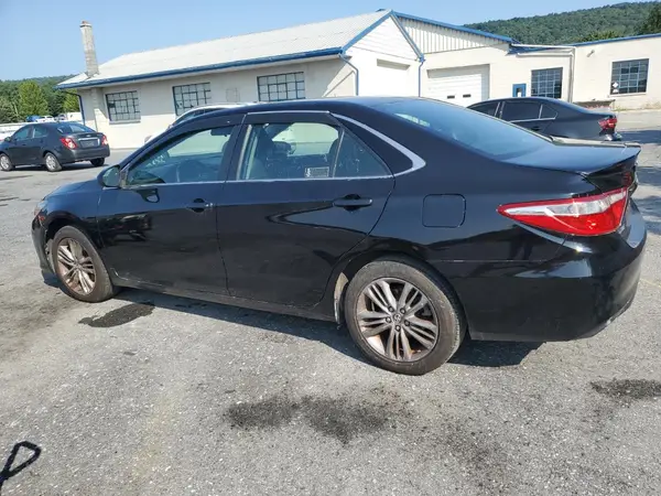 4T1BF1FK3HU723752 2017 TOYOTA CAMRY - Image 2