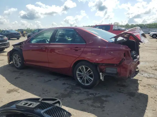 4T1BF1FK3HU729115 2017 TOYOTA CAMRY - Image 2
