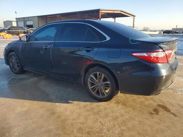4T1BF1FK3HU731558 2017 TOYOTA CAMRY - Image 2